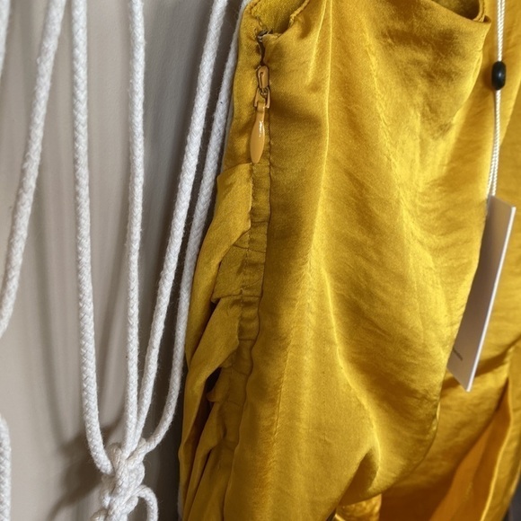 Lover and Friends Ana dress sold on Revolve in yellow. Size Medium NWT - Picture 10 of 11